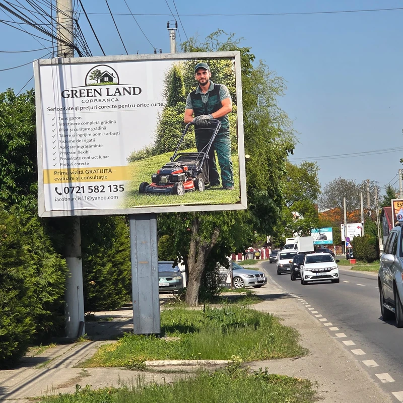 Panou outdoor backlit 5×4 m pe drumul DJ Corbeanca, Ilfov — vedere frontala cu campanie servicii amenajari gradini client amenajari gradini, vizibilitate clara pentru trafic auto si naveta zilnica