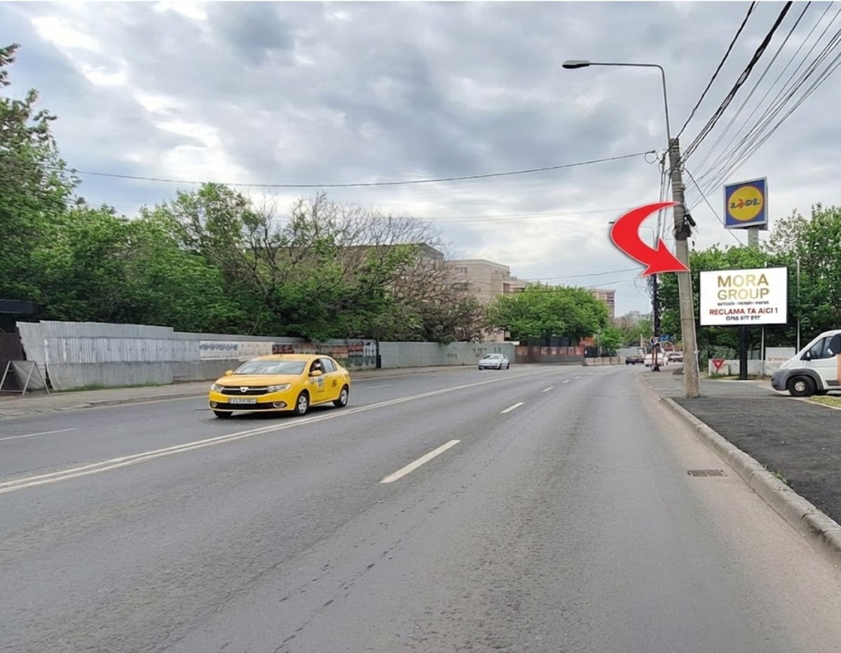 Ecran LED publicitar Mora Group pe bulevard zona rezidentiala Bucuresti — panou digital DOOH cu audienta locala rezidenti si naveta zilnica